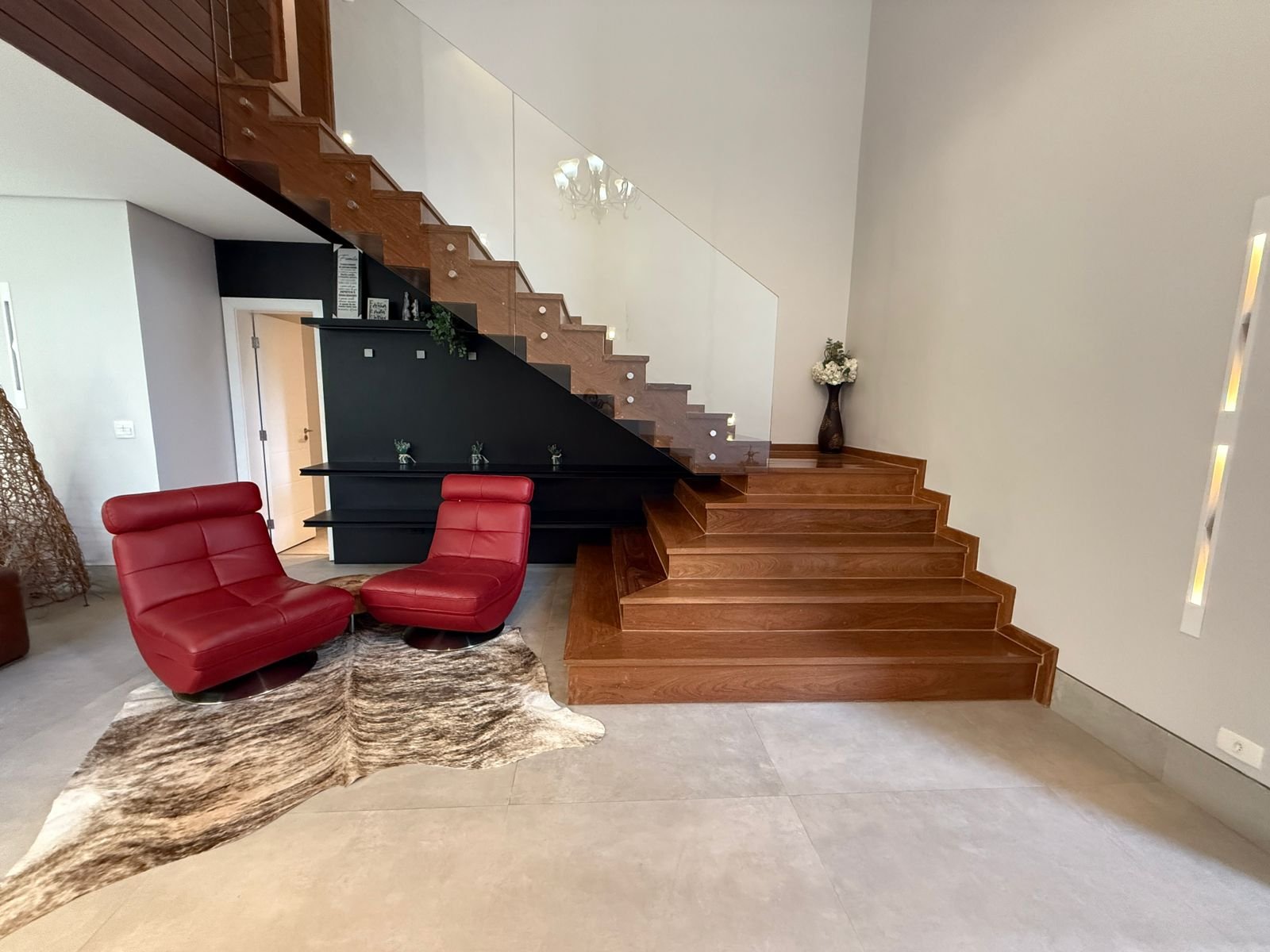 WhatsApp Image 2025-12-05 at 18.35.05