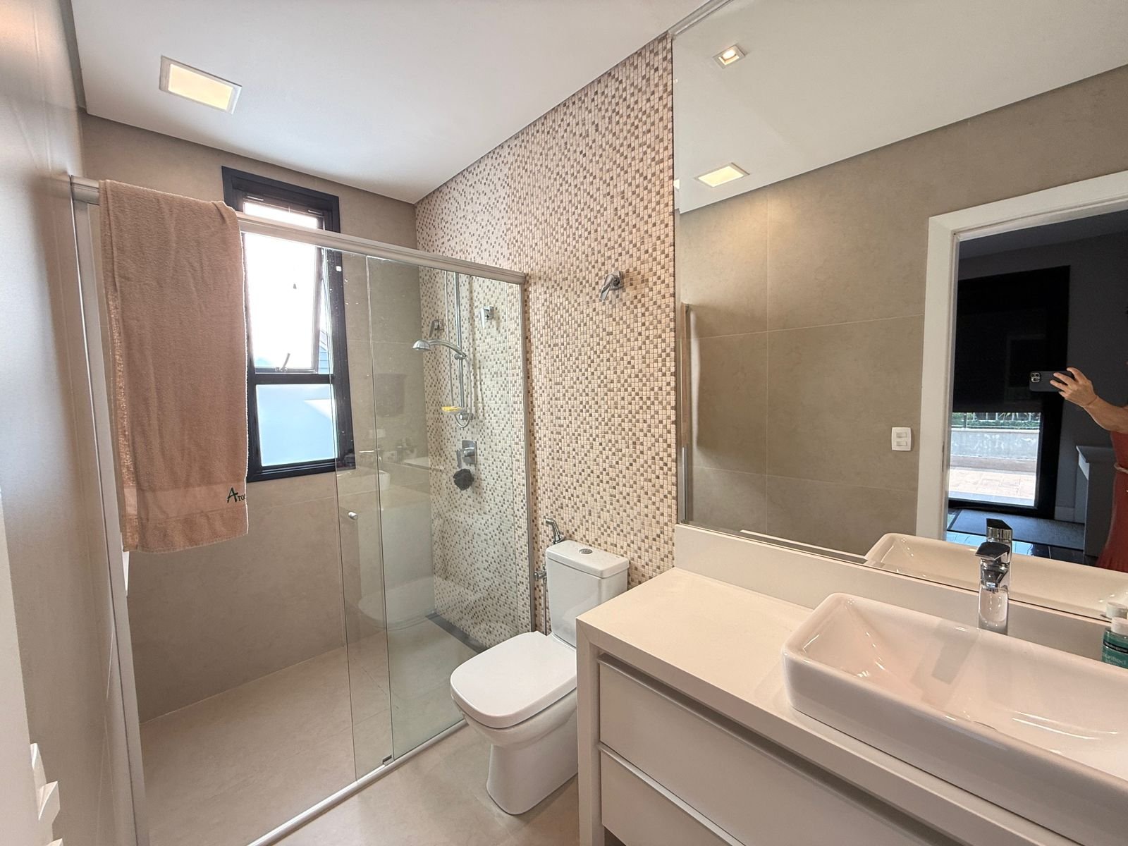 WhatsApp Image 2025-12-05 at 18.35.06