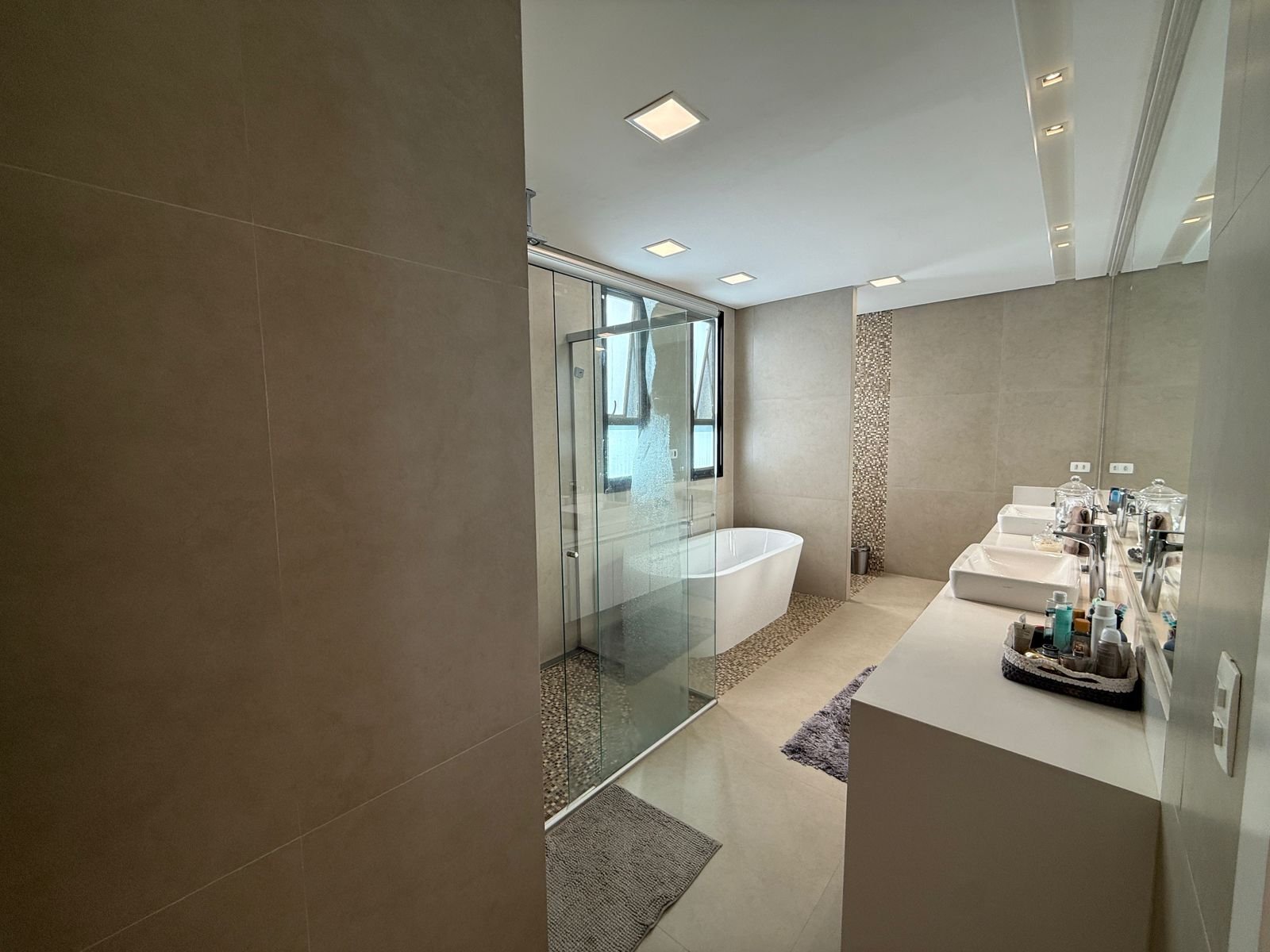 WhatsApp Image 2025-12-05 at 18.35.08