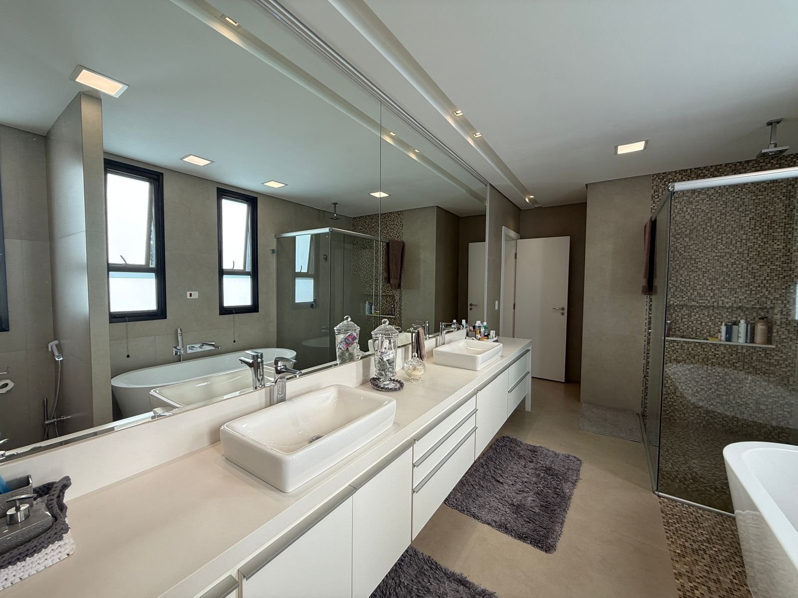 WhatsApp Image 2025-12-05 at 18.35.11 (4)