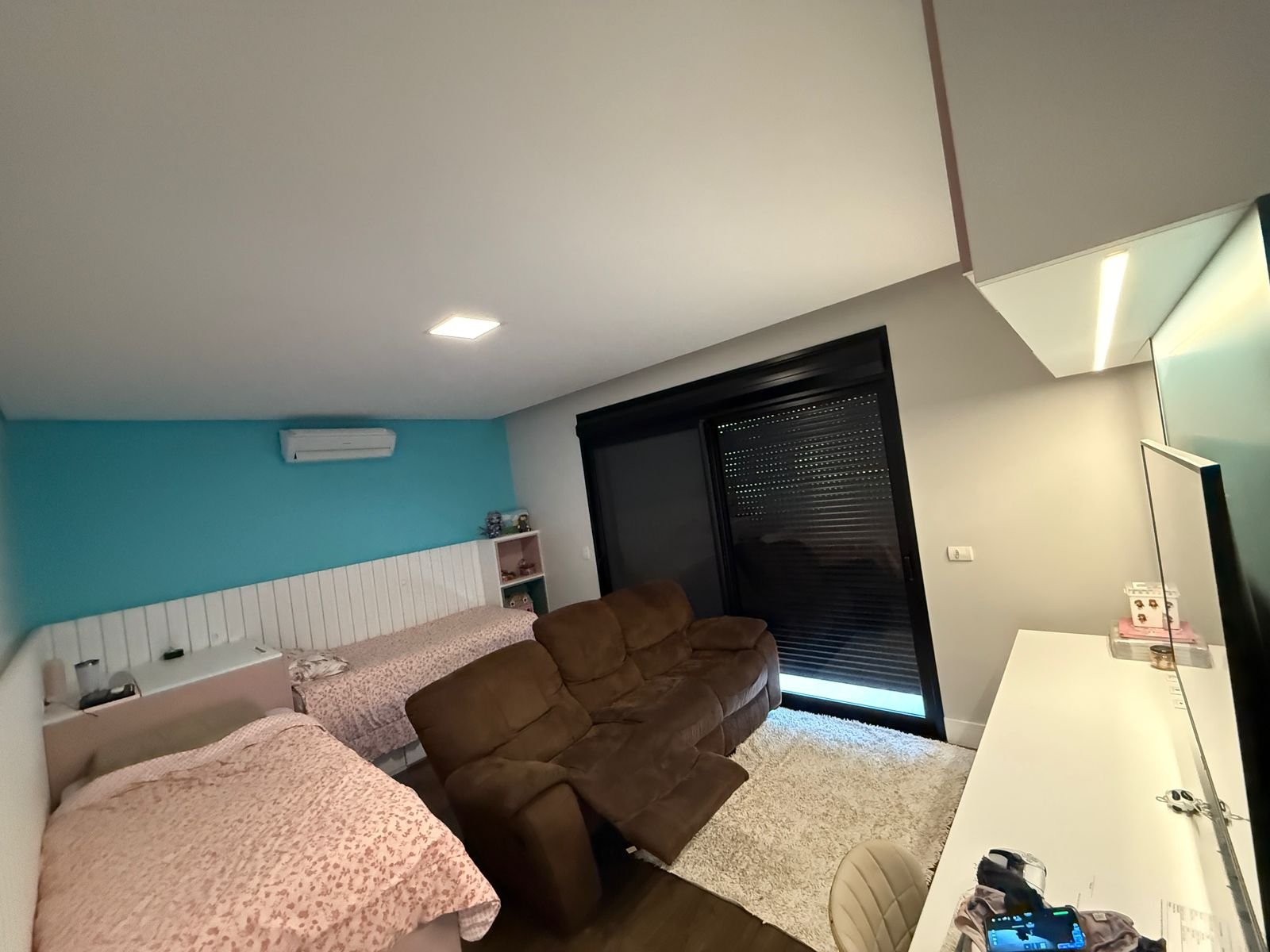 WhatsApp Image 2025-12-05 at 18.35.13