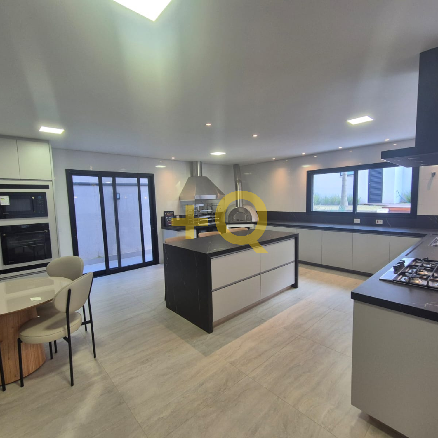 58613 Casa mobiliada com 5 suítes à venda no Residencial Tamboré 11 – Alphaville