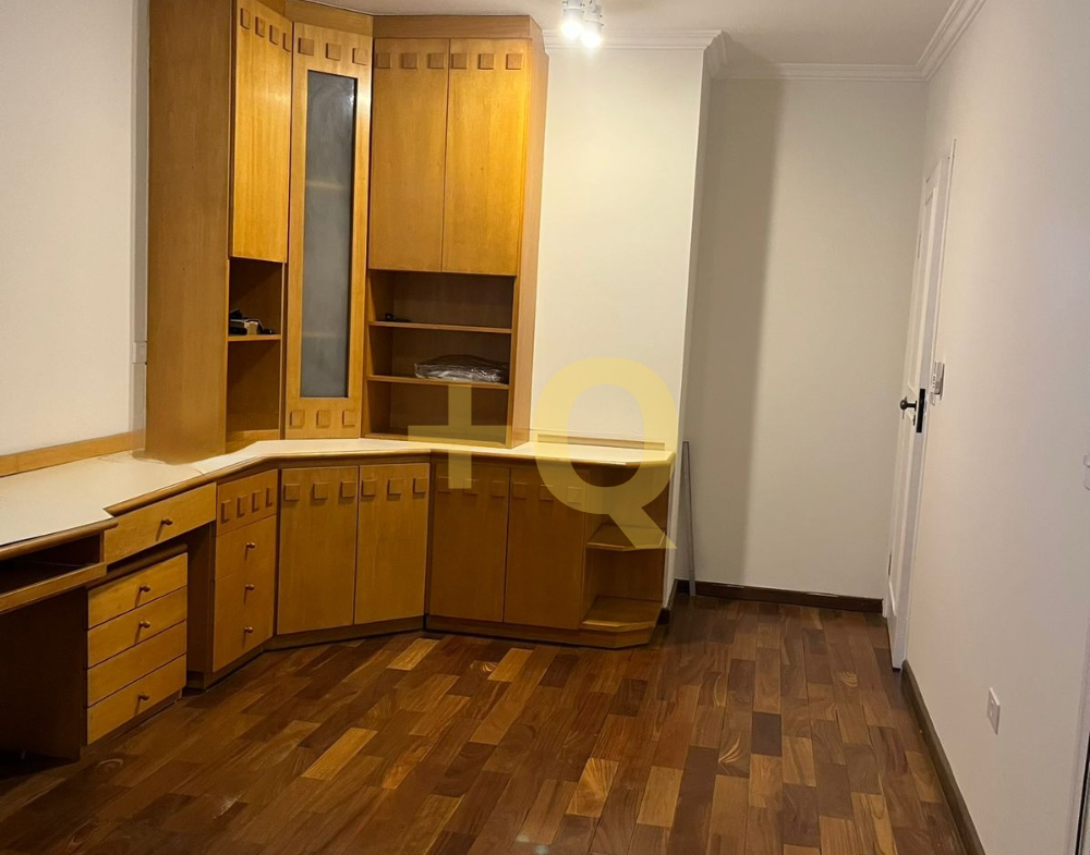Casa à venda no Residencial 18 do Forte – Alphaville 4 suítes | 475 m² de área construída