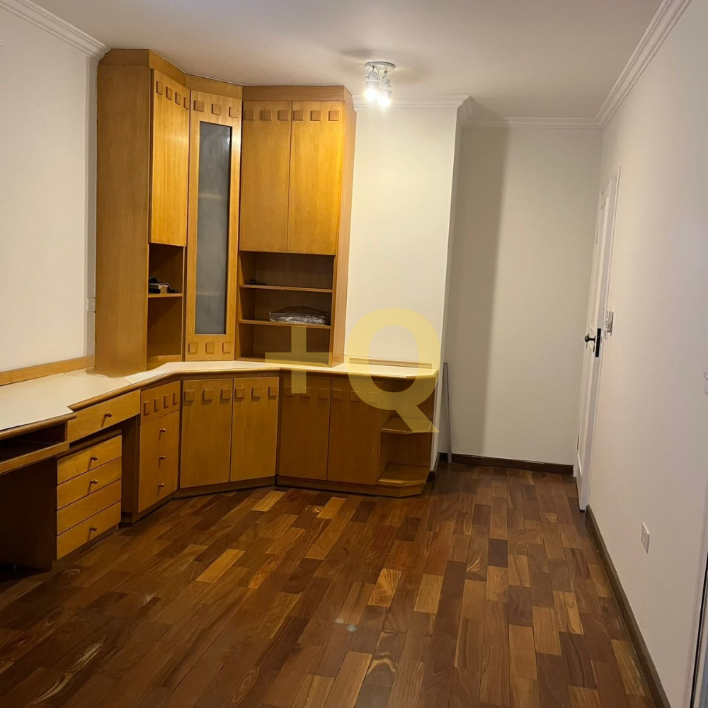 +Q – 1 Casa à venda no Residencial 18 do Forte – Alphaville 4 suítes | 475 m² de área construída