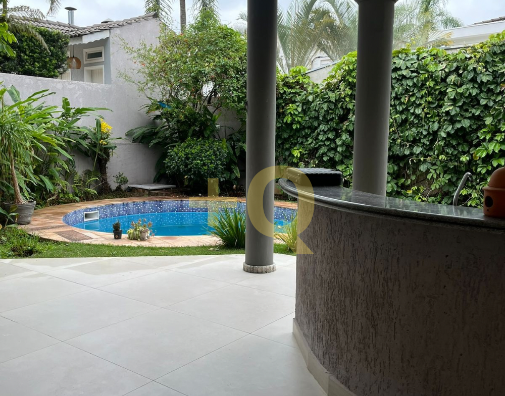 Casa à venda no Residencial 18 do Forte – Alphaville 4 suítes | 475 m² de área construída