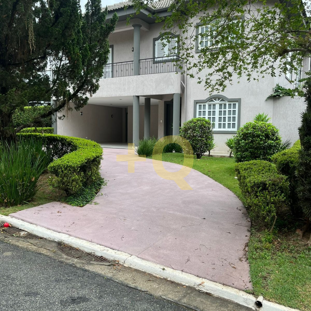 +Q – 1 Casa à venda no Residencial 18 do Forte – Alphaville 4 suítes | 475 m² de área construída