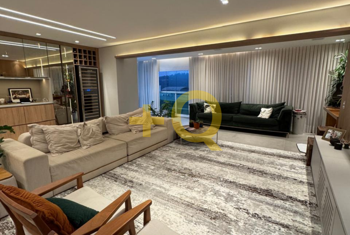 Apartamento 202m² | Andar Alto | 3 Suites | 3 Vagas