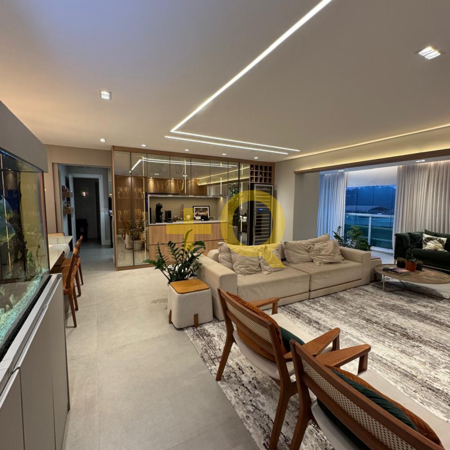 Apartamento 202m² | Andar Alto | 3 Suites | 3 Vagas