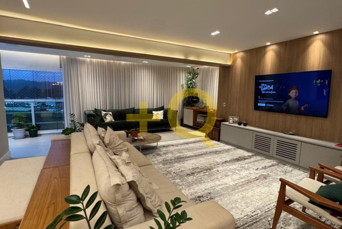Apartamento 202m² | Andar Alto | 3 Suites | 3 Vagas