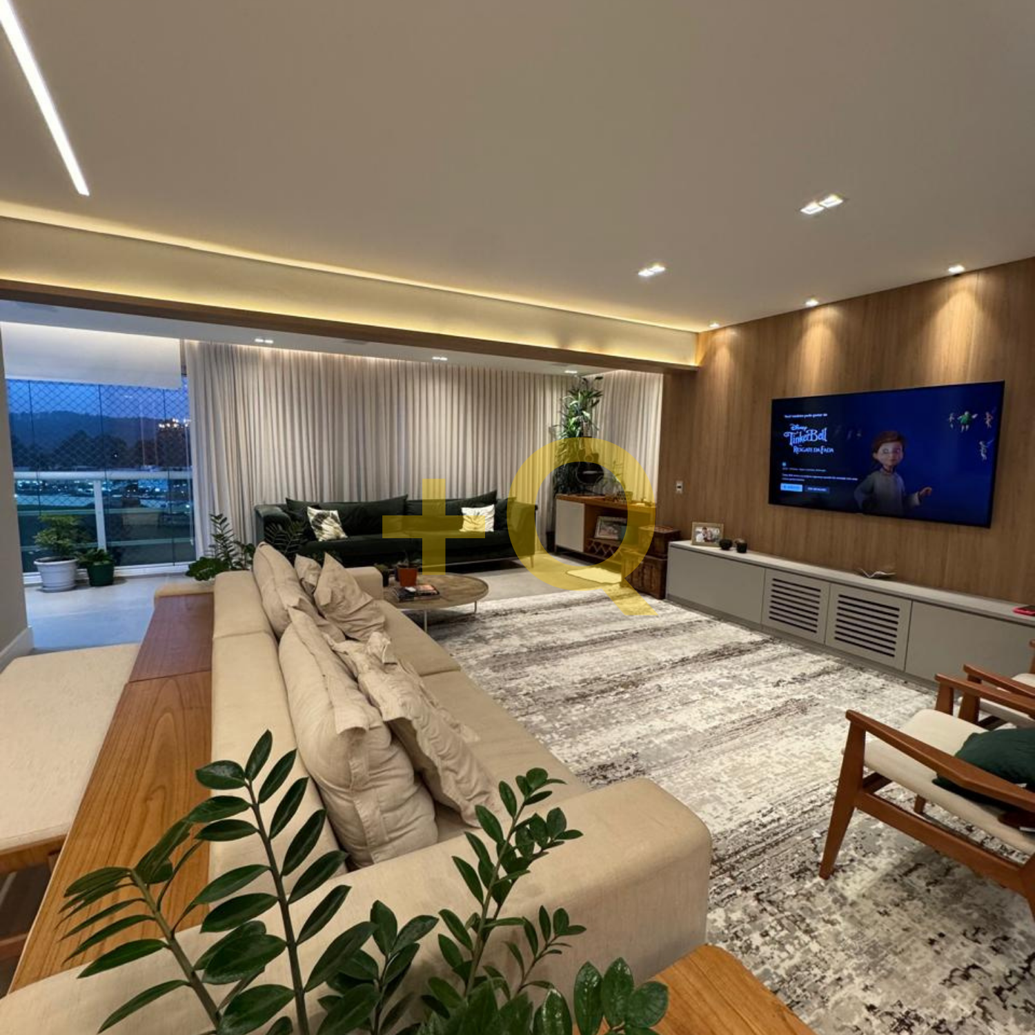 Apartamento 202m² | Andar Alto | 3 Suites | 3 Vagas
