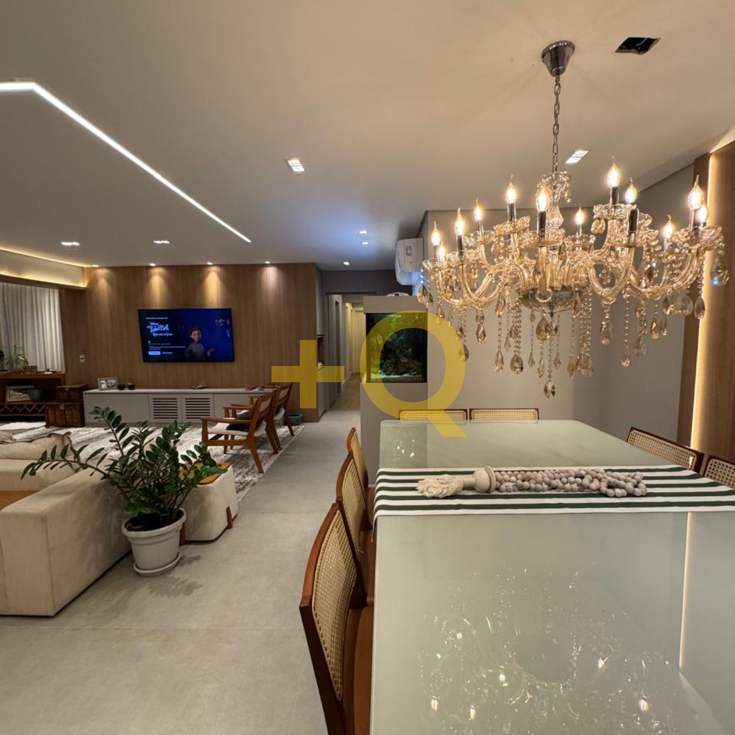 Apartamento 202m² | Andar Alto | 3 Suites | 3 Vagas