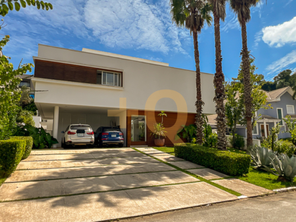 Casa de Alto Padrão no Residencial Melville – Alphaville