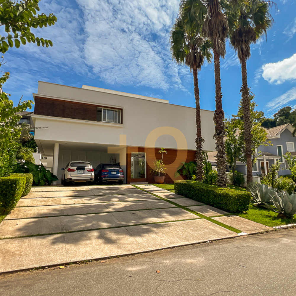+Q Casa de Alto Padrão no Residencial Melville – Alphaville