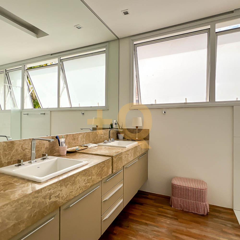 +Q Casa de Alto Padrão no Residencial Melville – Alphaville
